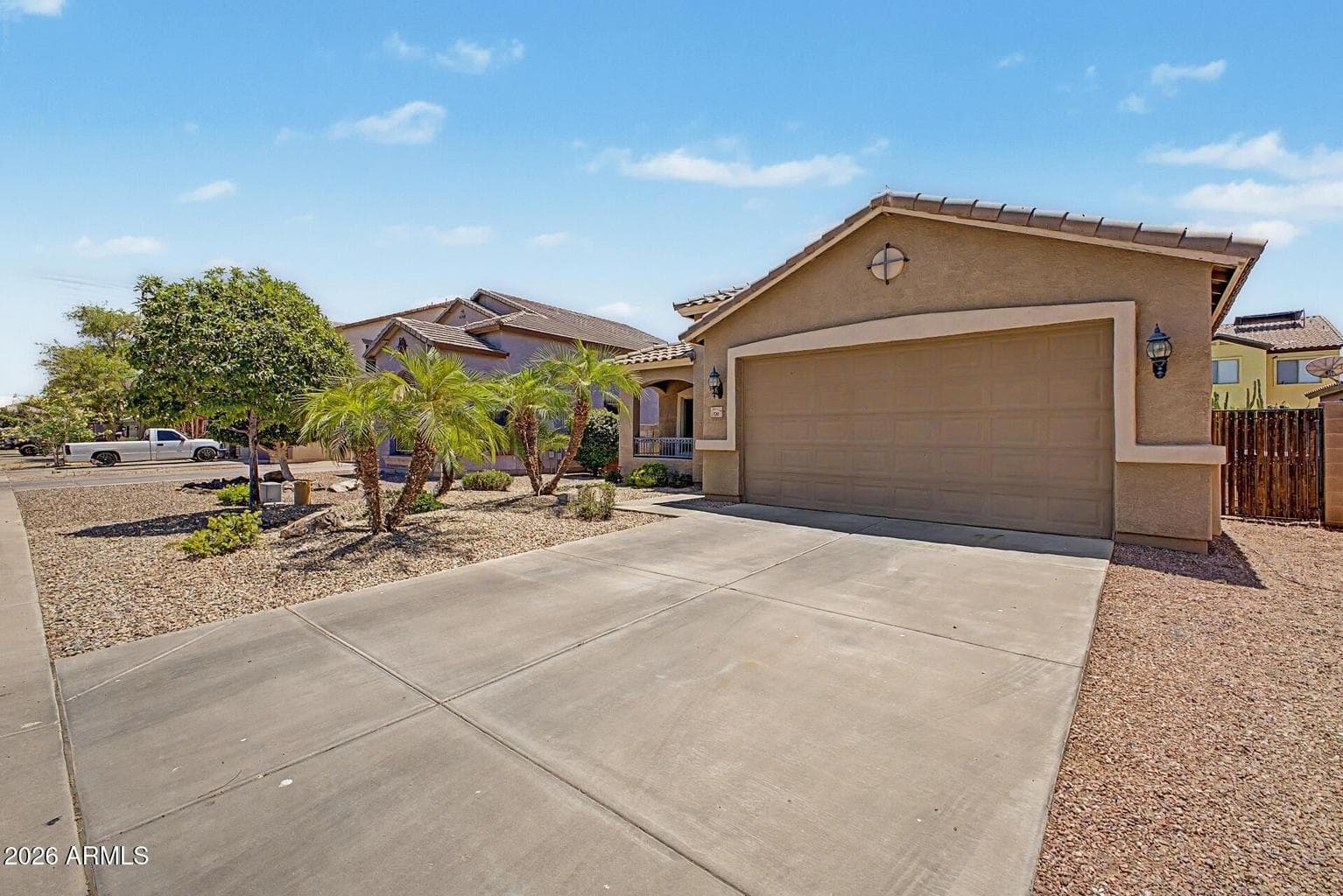 731 W MESQUITE TREE Lane photo 3