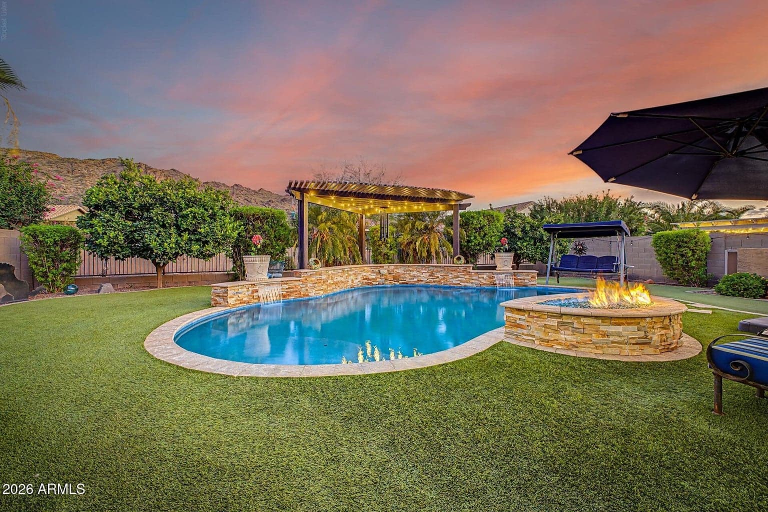 521 E MINERAL Road