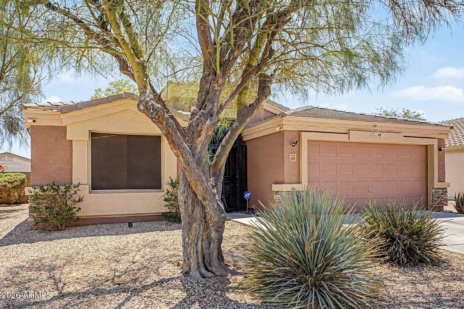 1879 E KACHINA Drive photo 4