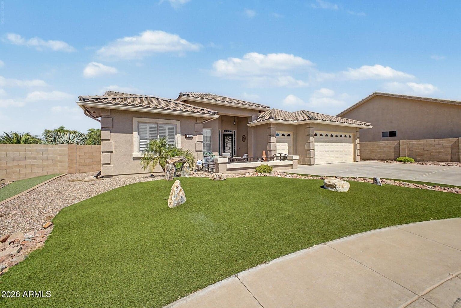 2758 S ROYAL WOOD Circle photo 4