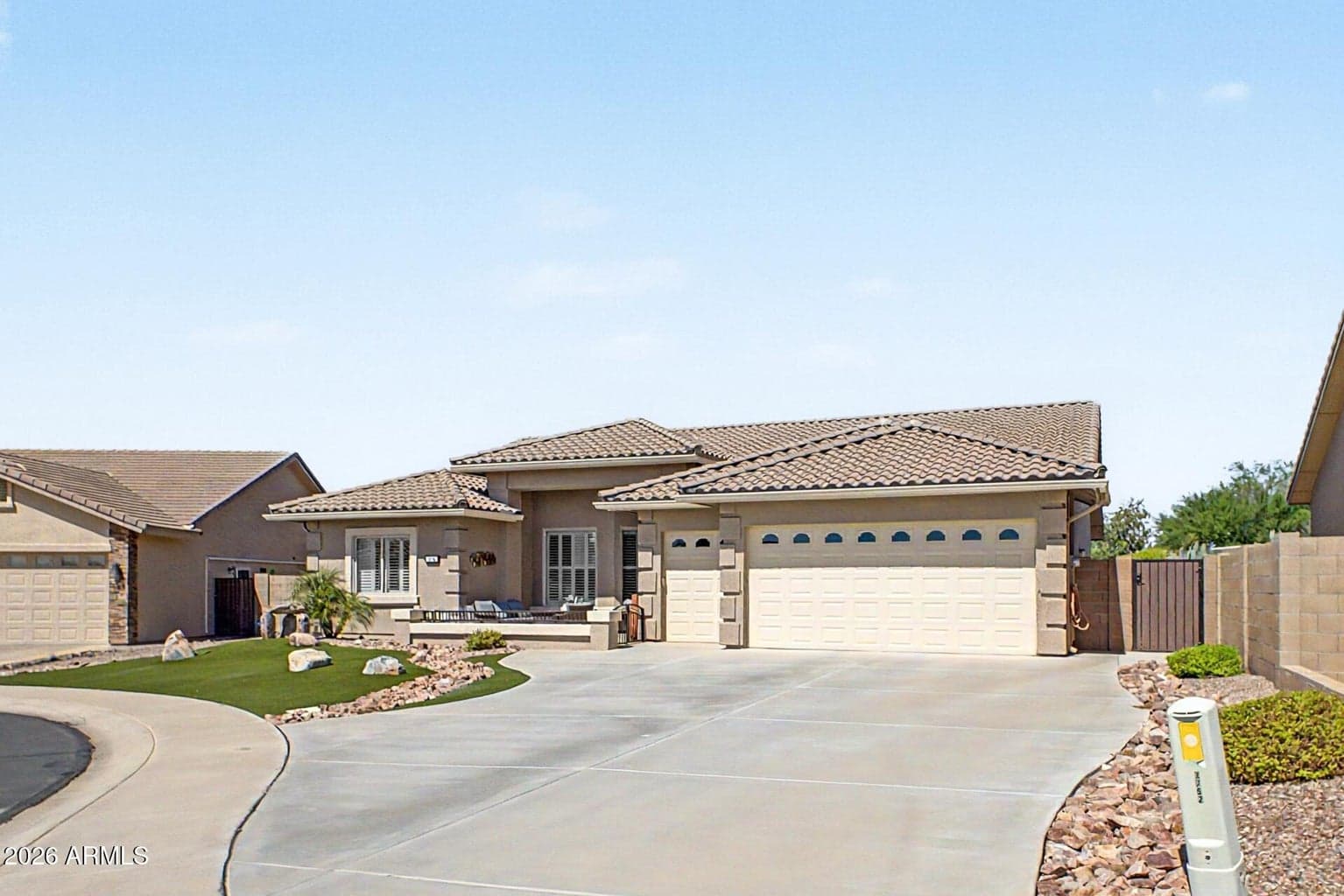 2758 S ROYAL WOOD Circle photo 6