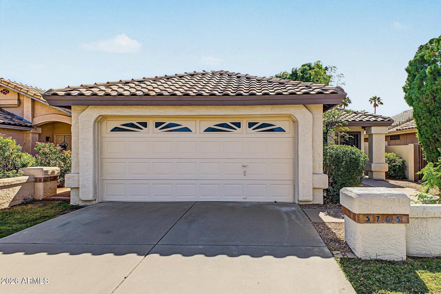 5765 W MERCURY Way