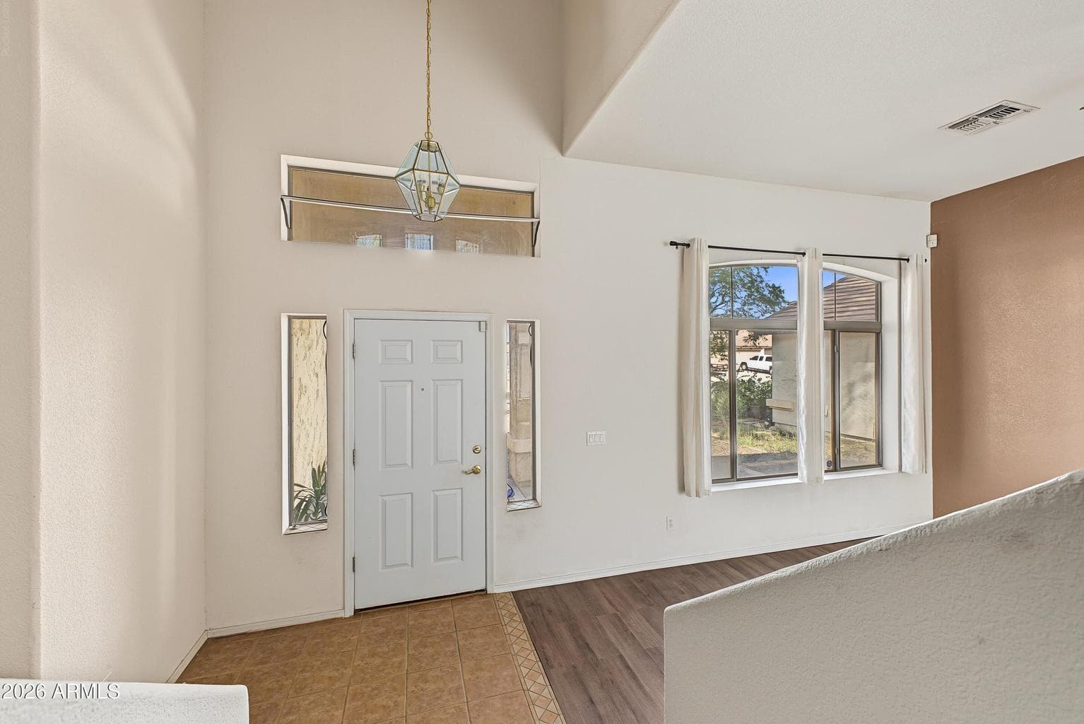 10405 W PRIMROSE Drive photo 3