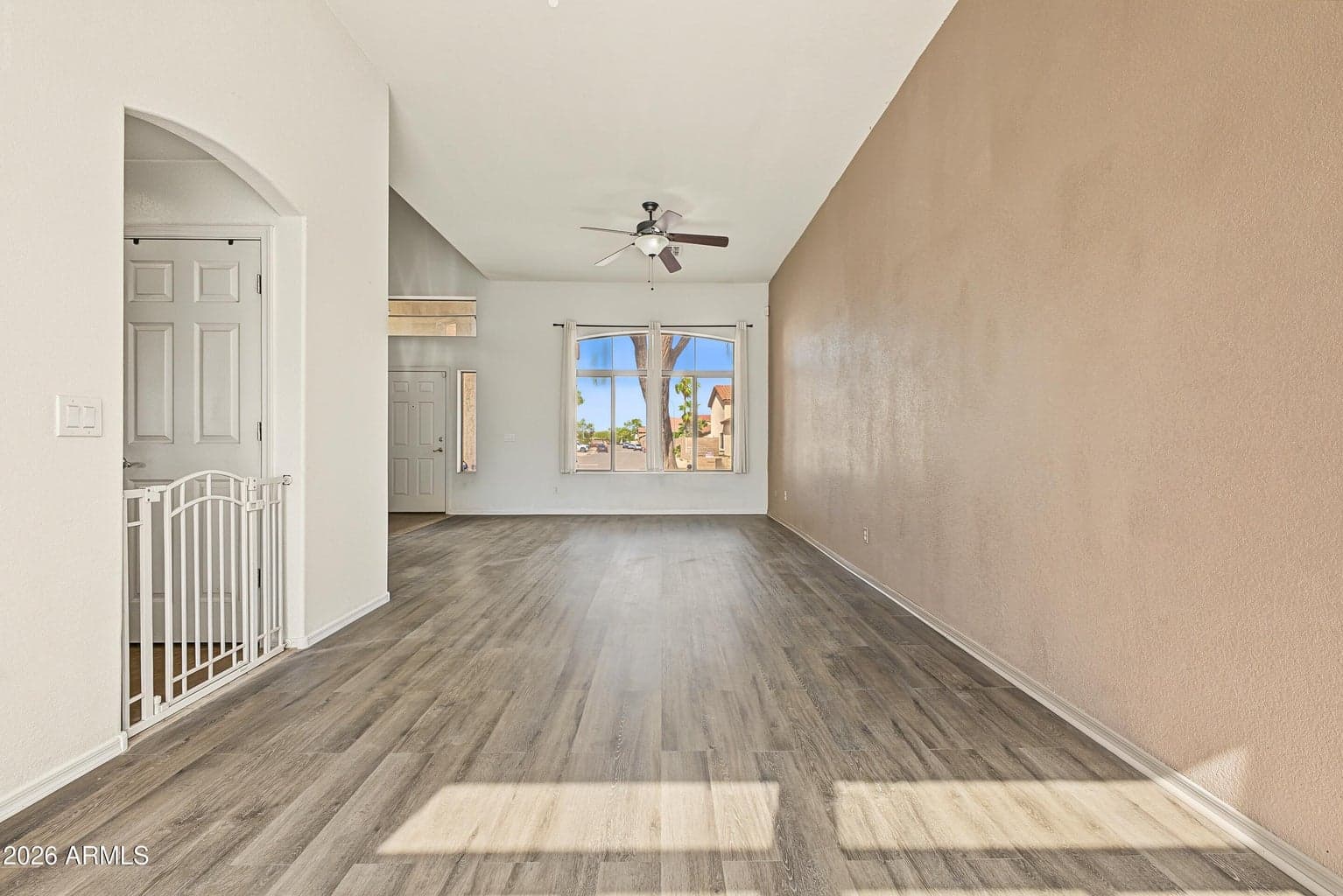 10405 W PRIMROSE Drive photo 7