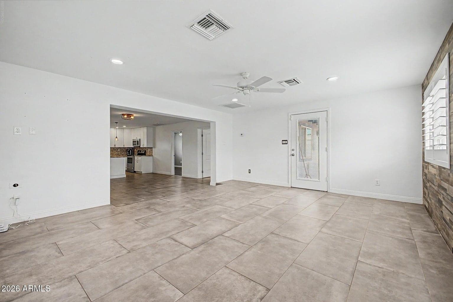5835 N 16TH Place photo 6