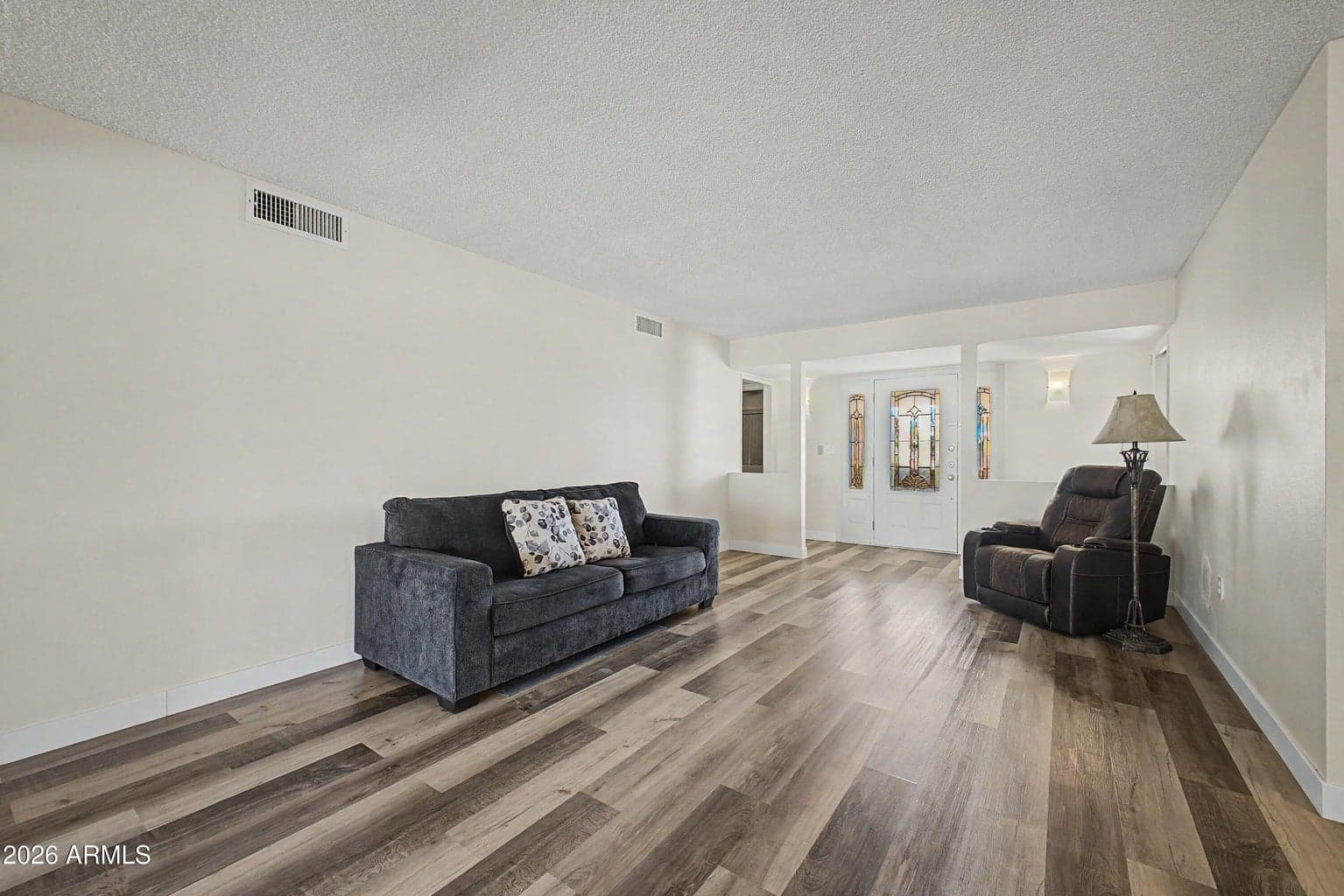 10350 W CARON Drive photo 2