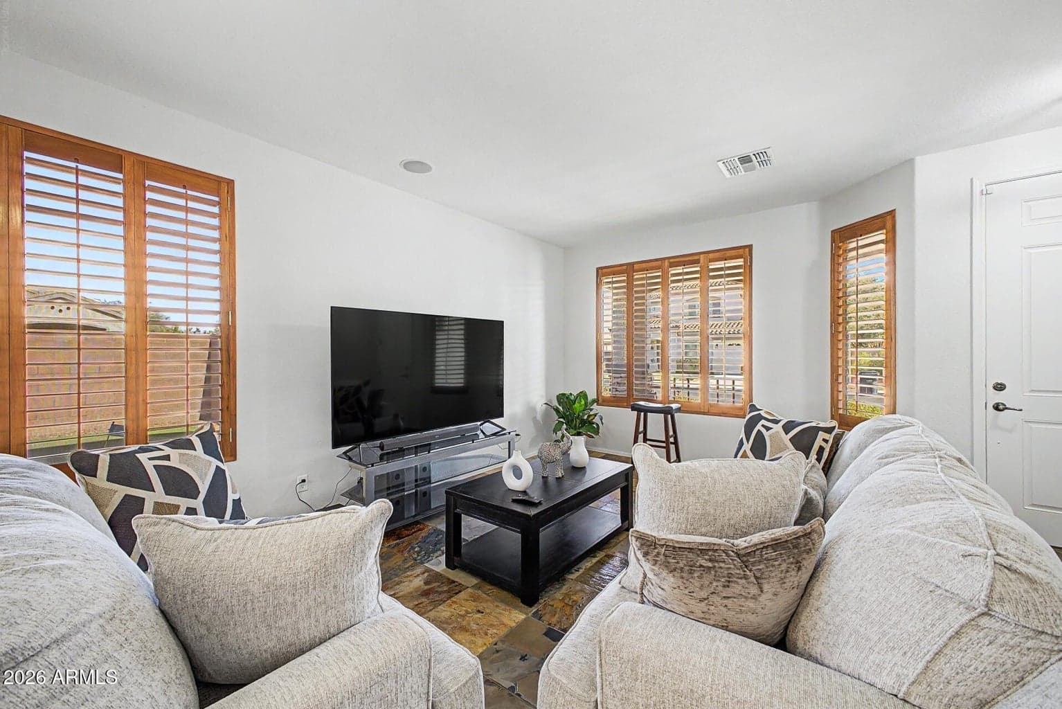 1412 E JADE Drive photo 6