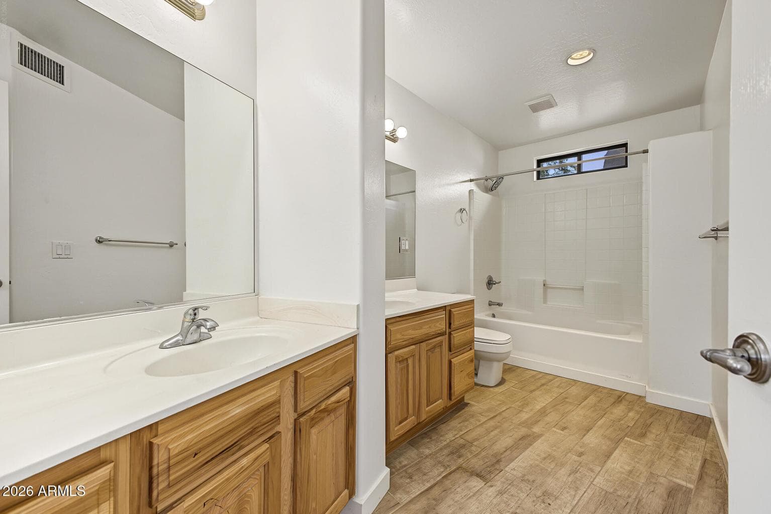 14422 N SHERWOOD Drive photo 7