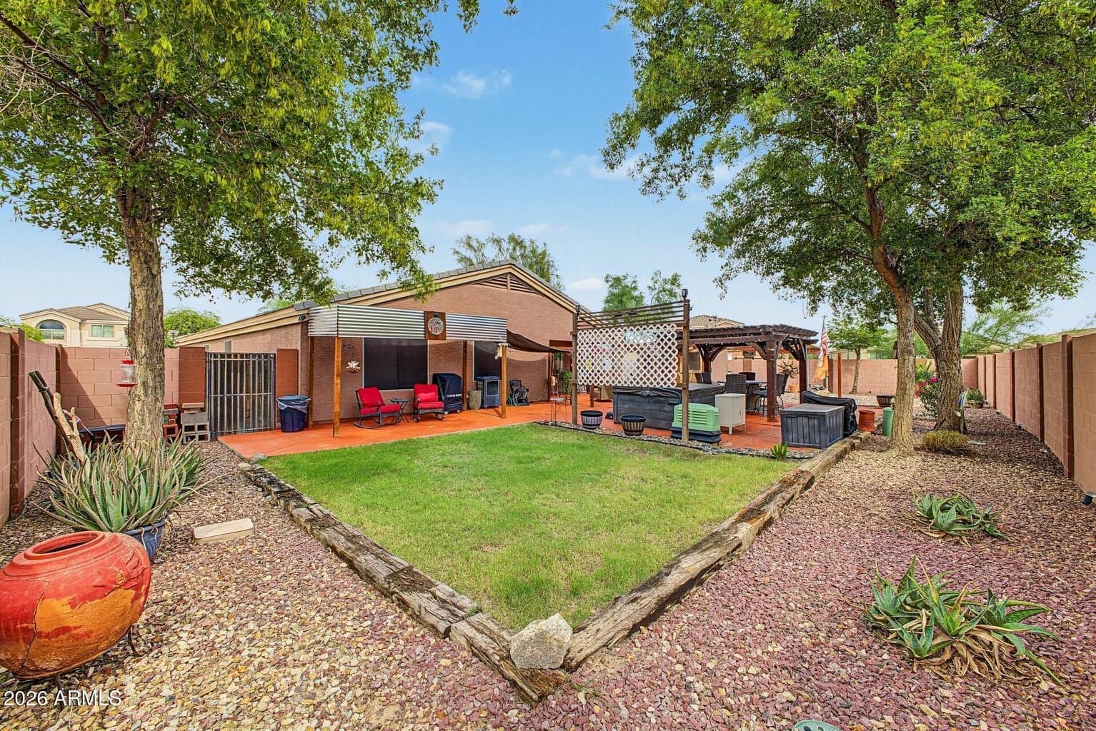 1879 E KACHINA Drive photo 2